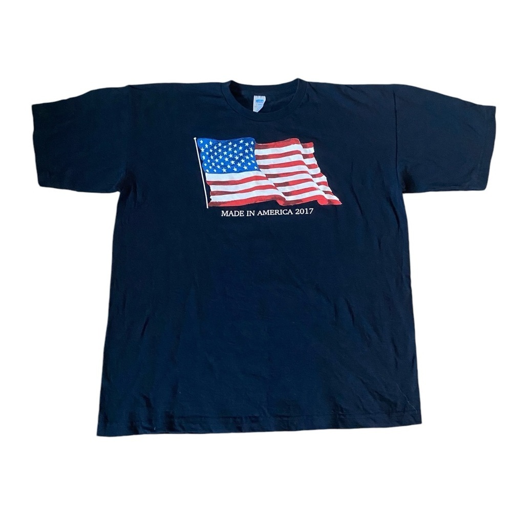 Men, s T-shirt size L made in USA 2017